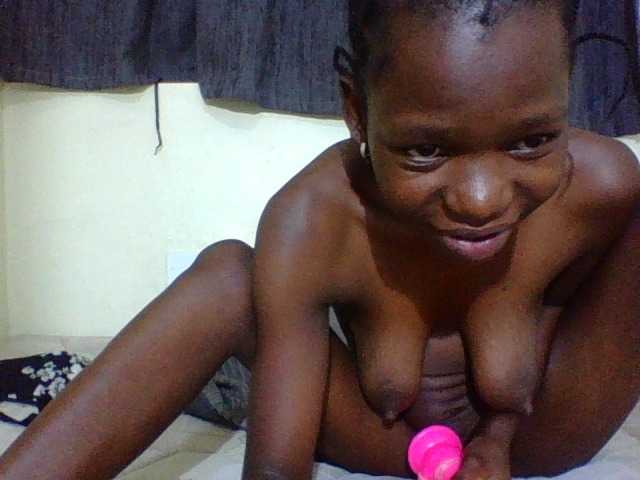 SexyMe- live cam on BongaCams