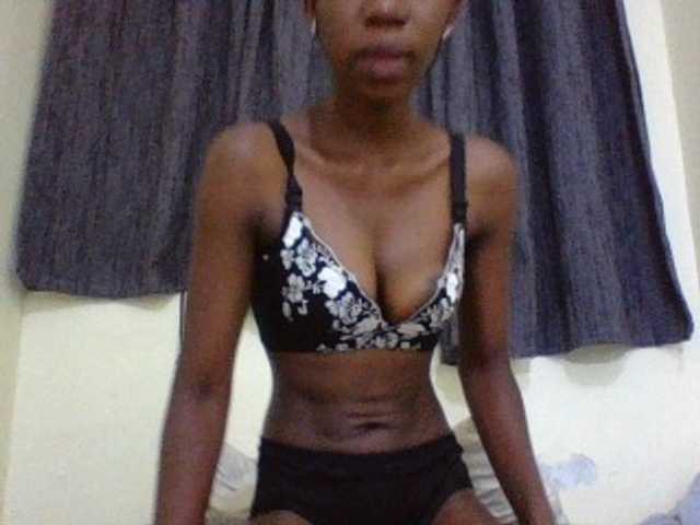 SexyMe- live cam on BongaCams