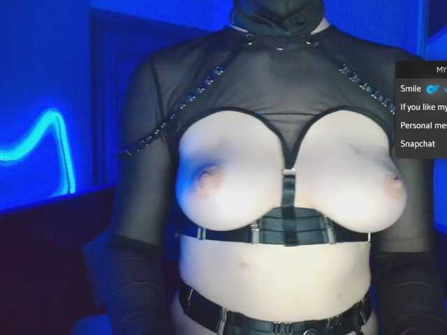 fit-kitty20, live now on BongaCams