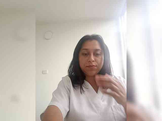 Queen-yess011 Live Webcam on BongaCams