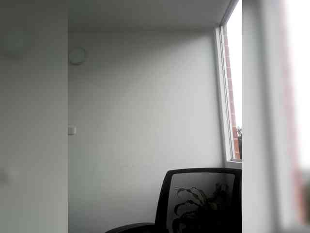 Queen-yess011 webcam