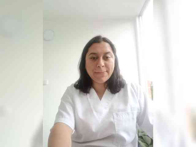 Queen-yess011 webcam