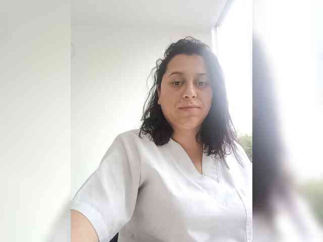Queen-yess011 webcam