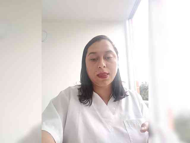 Queen-yess011 Live Webcam on BongaCams