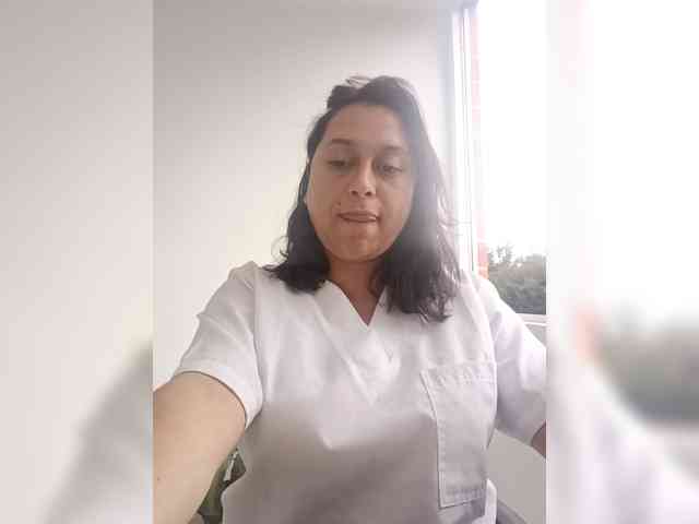 Queen-yess011 Live Webcam on BongaCams