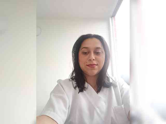 Queen-yess011 Live Webcam on BongaCams