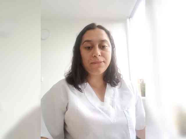 Queen-yess011 webcam