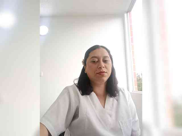 Queen-yess011 Live Webcam on BongaCams