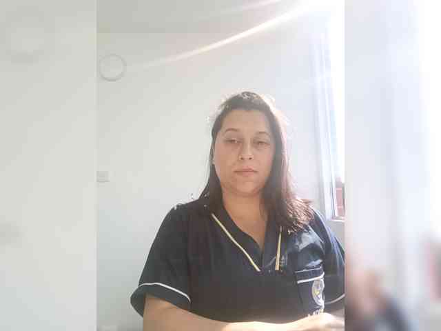 Queen-yess011 webcam