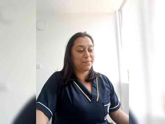 Queen-yess011 webcam