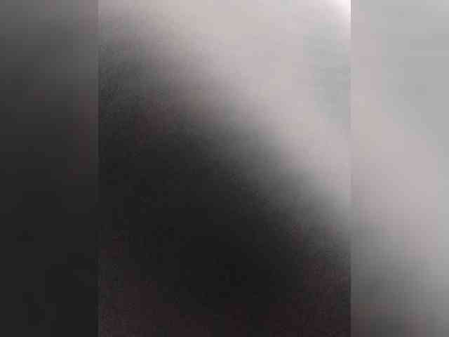 Queen-yess011 webcam