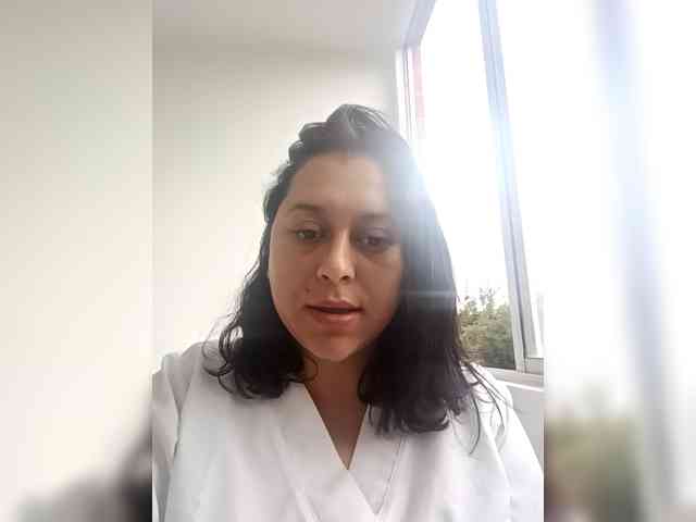 Queen-yess011's cam show statistics and live stream