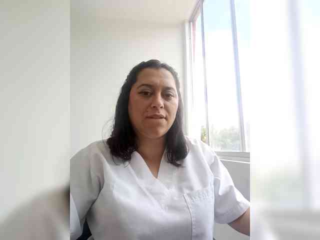 Queen-yess011 webcam