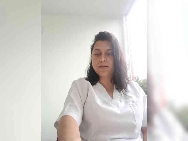 Queen-yess011 webcam