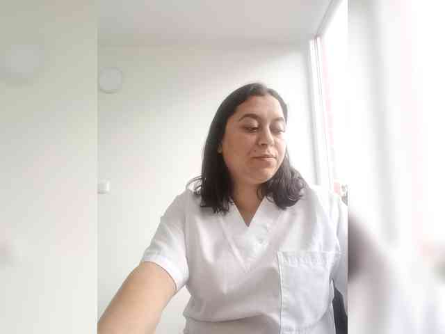 Model: Queen-yess011