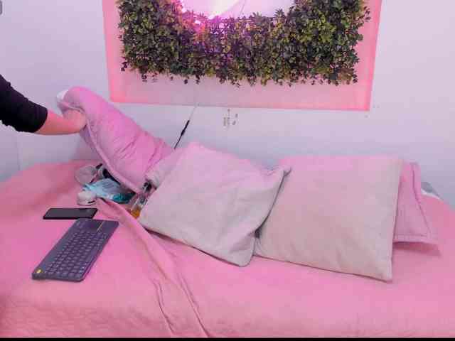 SamanthaHarlow webcam