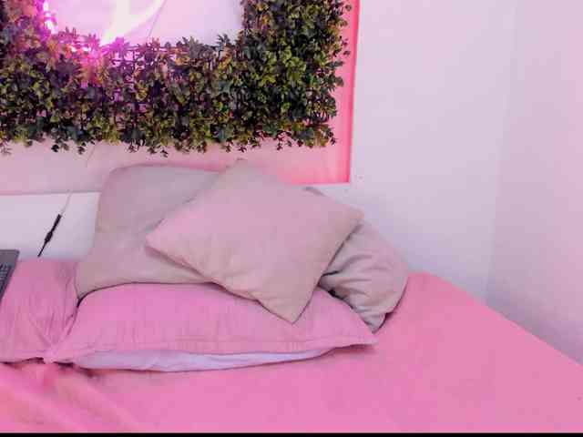SamanthaHarlow webcam