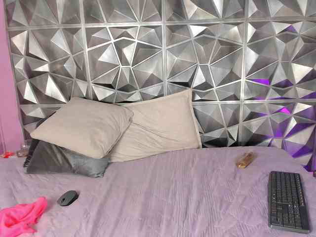 SamanthaHarlow webcam