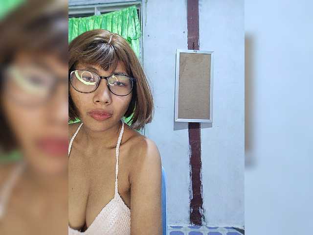 momo3312 live cam on BongaCams