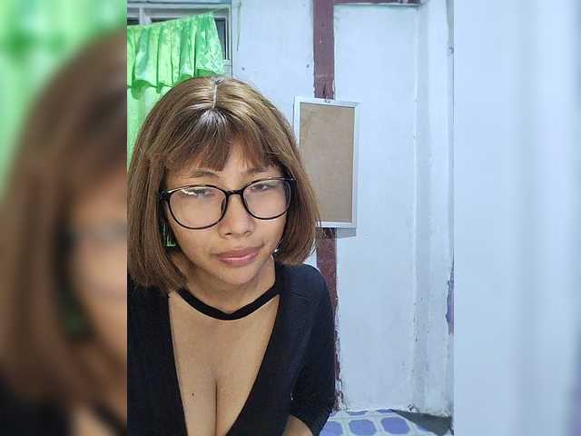 momo3312 live on BongaCams