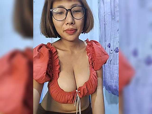 momo3312 live cam on BongaCams
