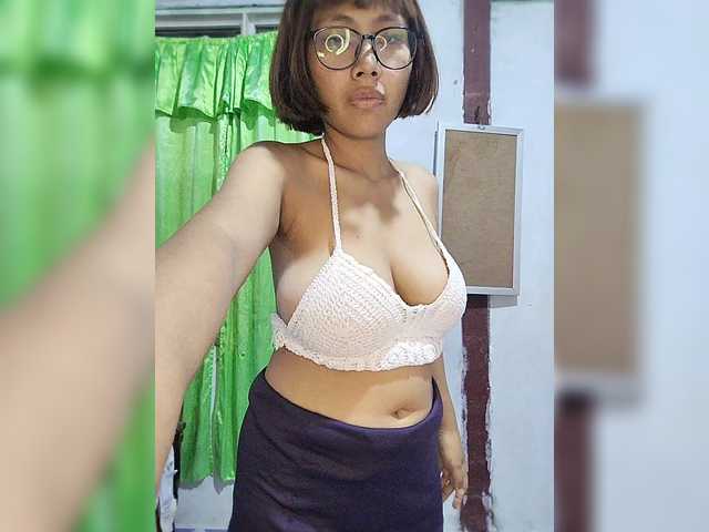 momo3312 live cam on BongaCams