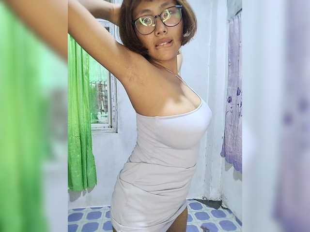 momo3312 live cam on BongaCams