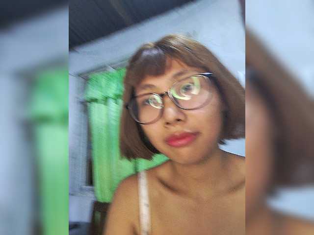 momo3312 live cam on BongaCams
