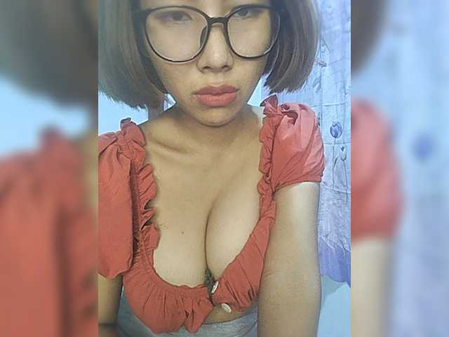 momo3312 live cam on BongaCams