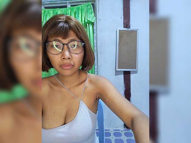 momo3312 live cam on BongaCams