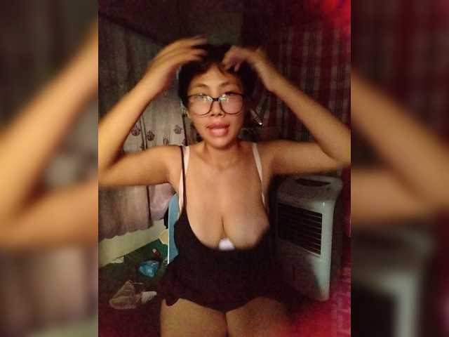 momo3312 live cam on BongaCams