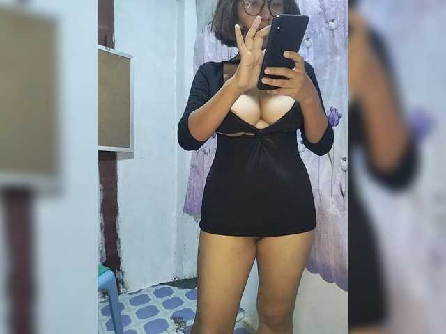 momo3312 live cam on BongaCams