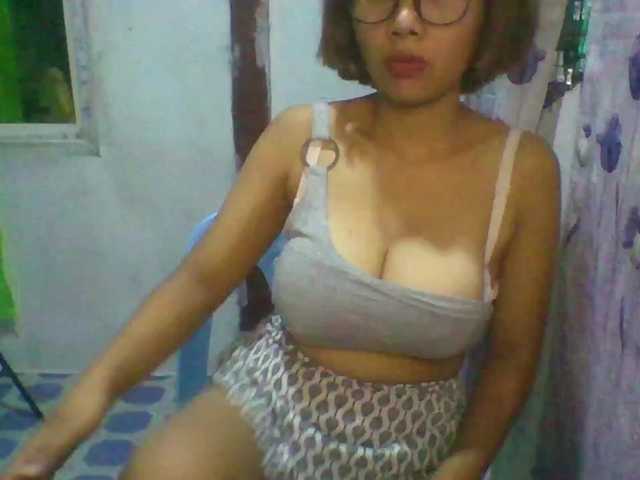momo3312 live cam on BongaCams