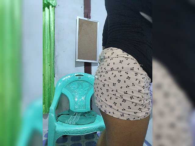 momo3312 live cam on BongaCams