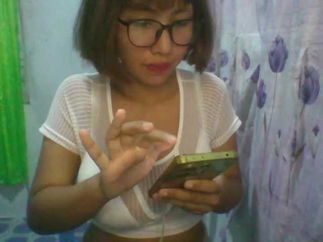 momo3312 live cam on BongaCams