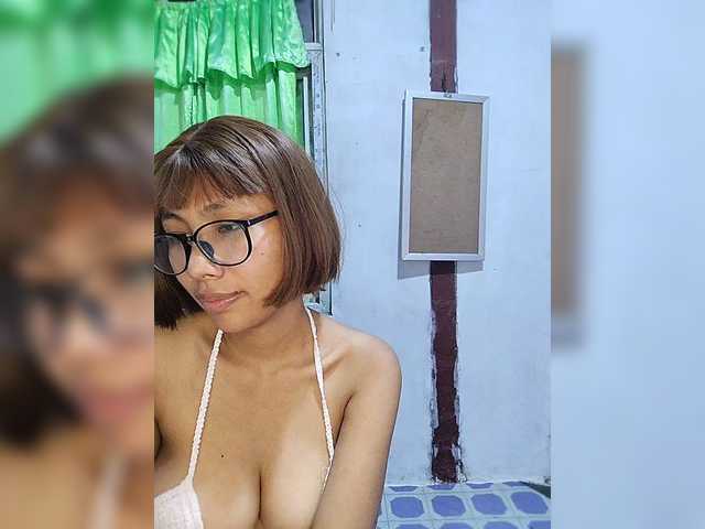 momo3312 live cam on BongaCams