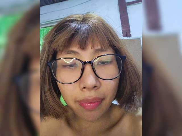 momo3312 live cam on BongaCams