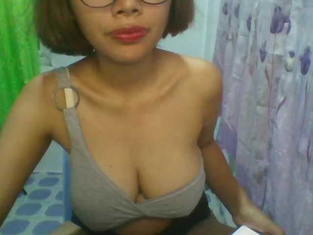 momo3312 live cam on BongaCams