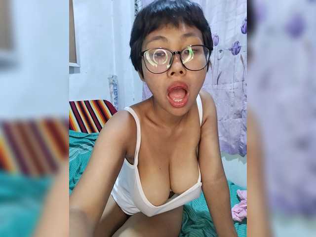 momo3312 live cam on BongaCams