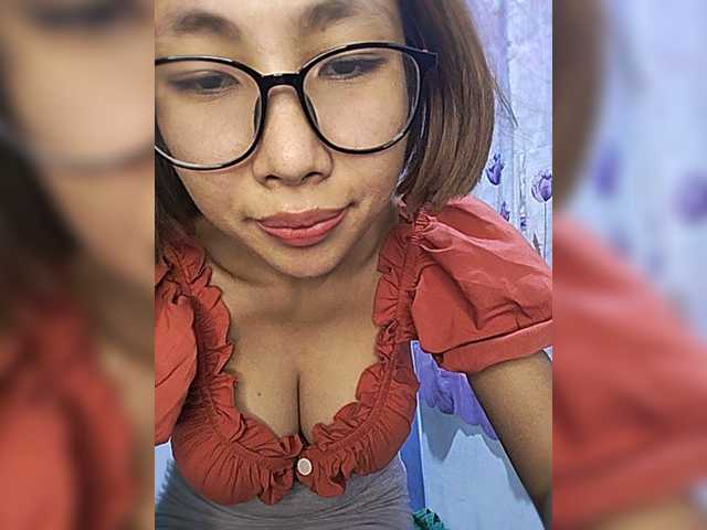 momo3312 live cam on BongaCams