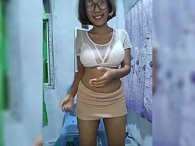 momo3312 webcam