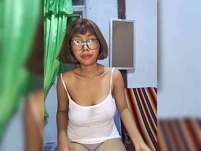 momo3312 webcam