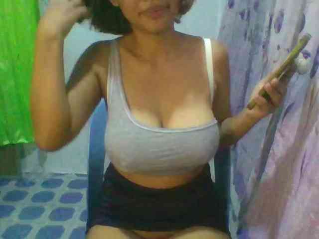 momo3312 webcam