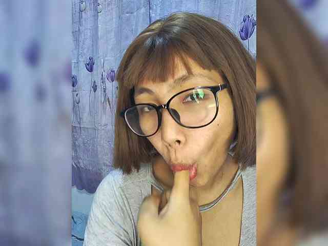 momo3312 webcam