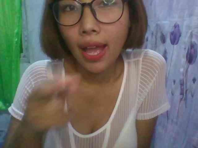 momo3312 webcam
