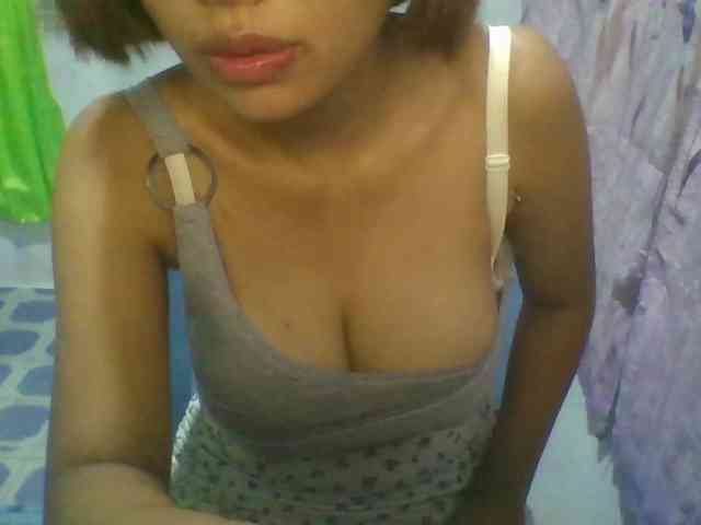 momo3312 webcam