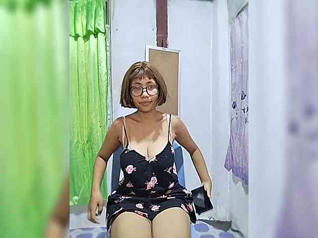 momo3312 webcam