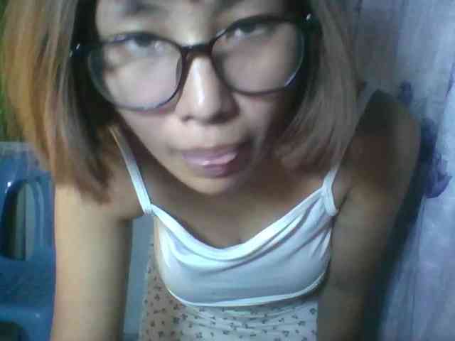 momo3312 webcam
