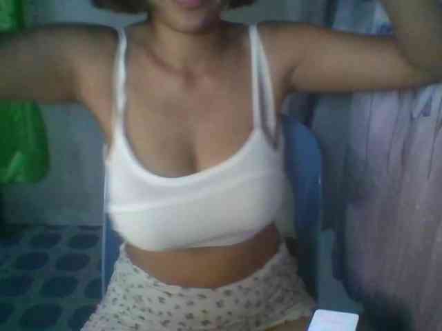 momo3312 webcam