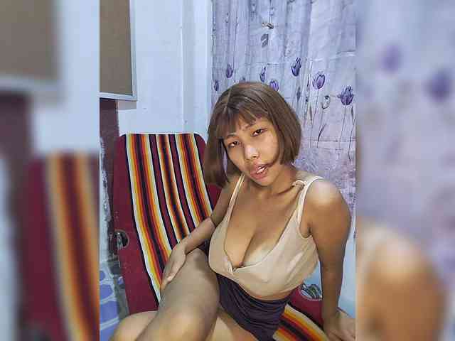 momo3312 webcam